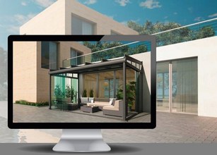 Een computerbeeldscherm met een moderne serrezonnescherm en terrassensituatie.  Een computerbeeldscherm met een moderne serrezonnescherm en terrassensituatie.